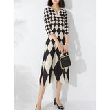 Argyle V-Neck Midi Stretch Dress