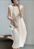 Sleeveless Solid Color Pleated Stretch